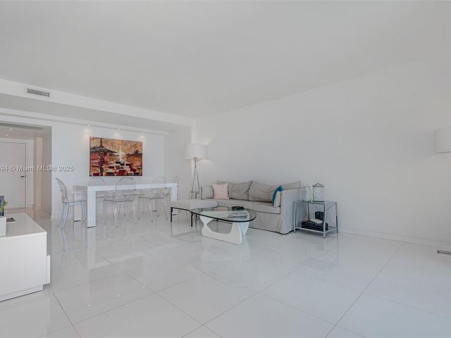 Apartment for rent  Unit #1538 - photo 6061223