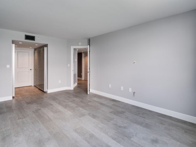 Apartment for sale  Unit #701 - photo 6061156