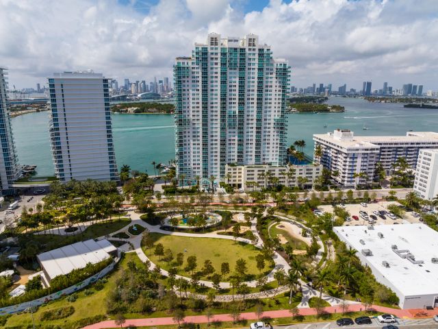 Apartment for sale  Unit #701 - photo 6061160