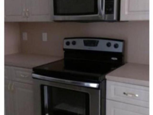 Home for rent at 4905 N Harbor Isles Dr - photo 6054286