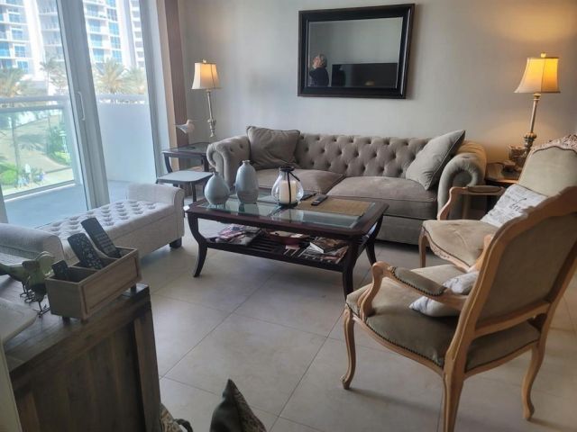 Apartment for sale  Unit #302 - photo 6061637