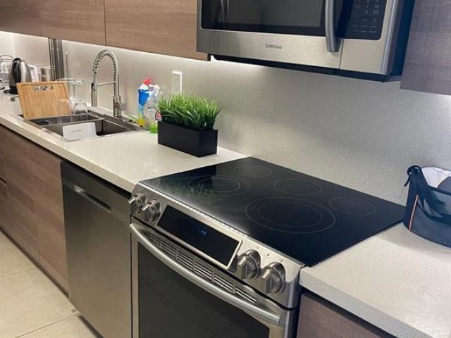 Apartment for sale  Unit #302 - photo 6061640