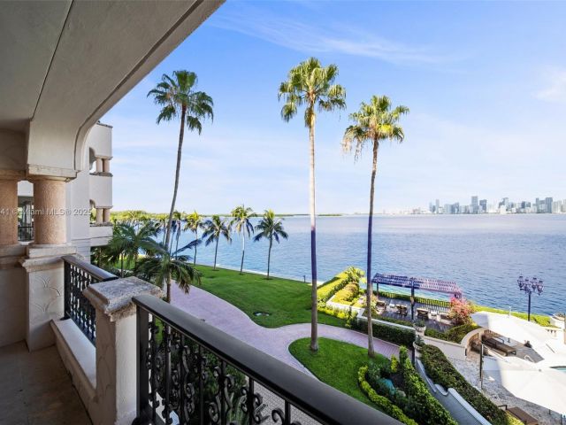 Apartment for sale  Unit #5235 - photo 6060824