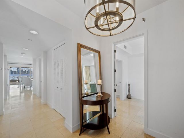 Apartment for sale  Unit #5235 - photo 6060827