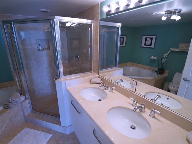 Apartment for rent  Unit #1606 - photo 6063368