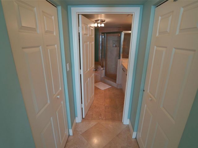 Apartment for rent  Unit #1606 - photo 6063369