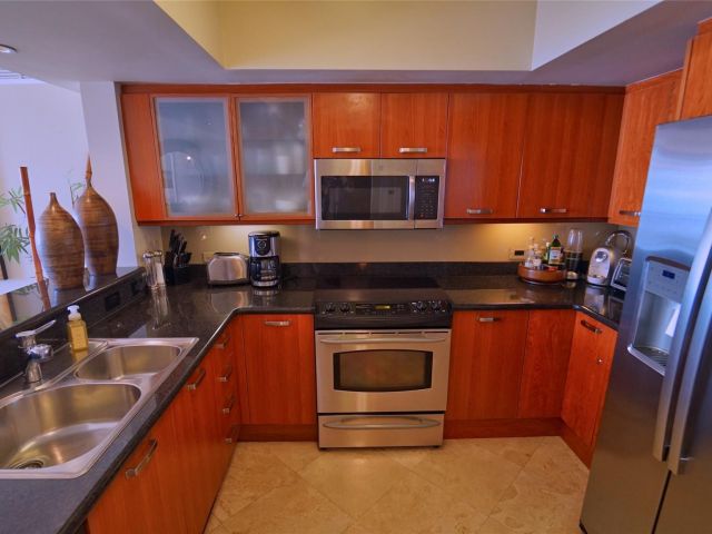 Apartment for rent  Unit #1606 - photo 6063377