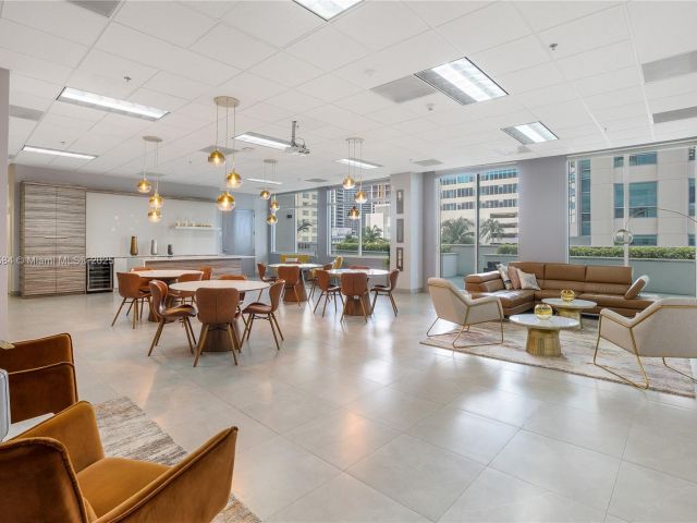 Apartment for rent  Unit #2824 - photo 6061198