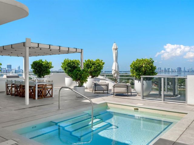 Apartment for sale  Unit #7B - photo 6112042