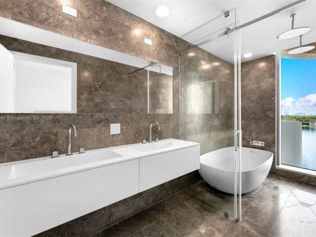 Apartment for sale  Unit #7B - photo 6112048