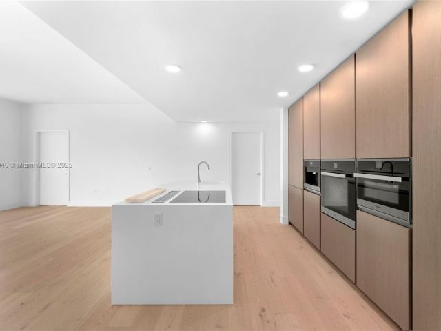 Apartment for sale  Unit #7B - photo 6112052