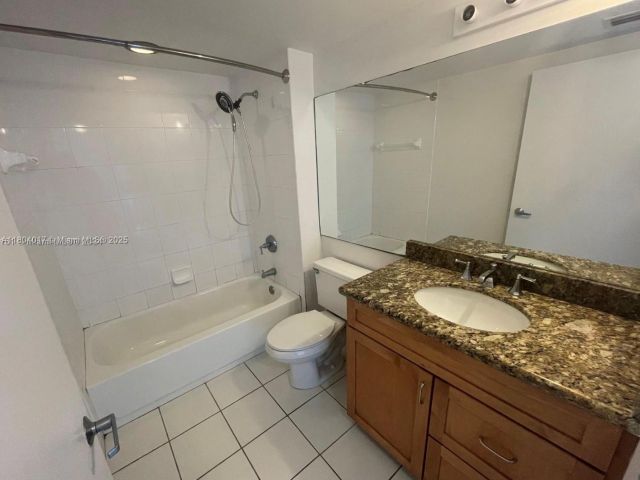 Apartment for sale  Unit #1206 - photo 6061137