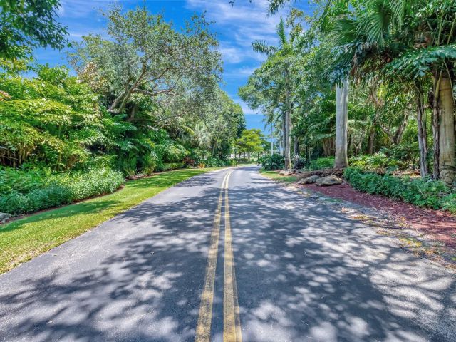 Home for sale at 7716 Cedarwood Circle - photo 6075204