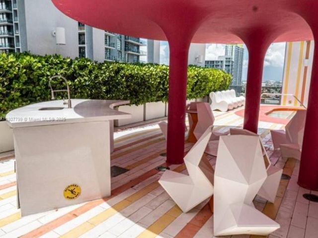 Apartment for sale  Unit #2408 - photo 6061403