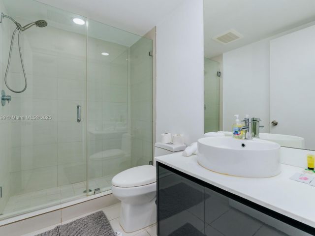 Apartment for sale  Unit #2408 - photo 6061408