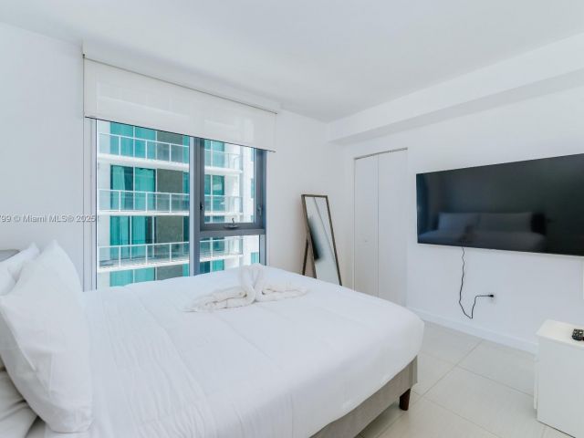 Apartment for sale  Unit #2408 - photo 6061413