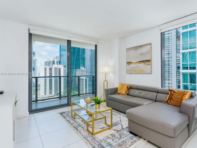 Apartment for sale  Unit #2408 - photo 6061419