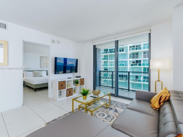 Apartment for sale  Unit #2408 - photo 6061420