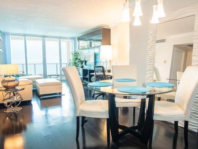 1-bedroom condo for rent in Hollywood - 2501 S Ocean Dr 520 - MondialRealty