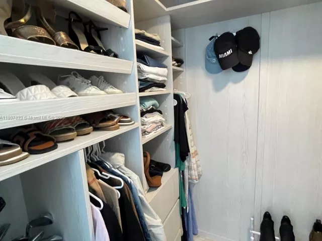 2-bedroom condo for rent in Hallandale Beach - 1755 E Hallandale Beach Blvd 2305E - MondialRealty