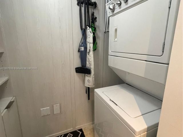 Apartment for rent  Unit #2305E - photo 6061326