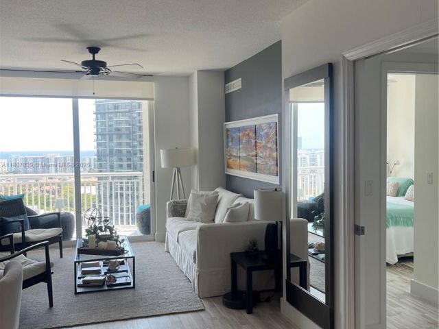 Apartment for rent  Unit #2305E - photo 6061327