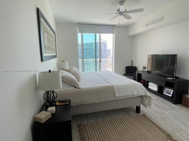 Apartment for rent  Unit #2305E - photo 6061334