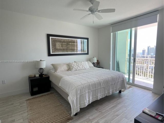 Apartment for rent  Unit #2305E - photo 6061336