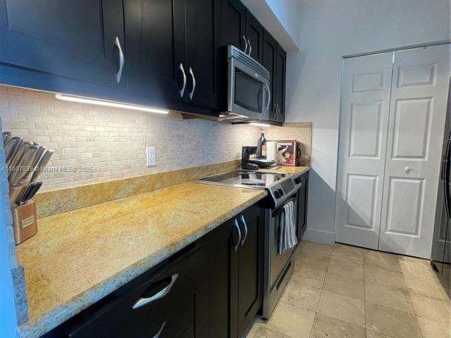 Apartment for rent  Unit #2305E - photo 6061342