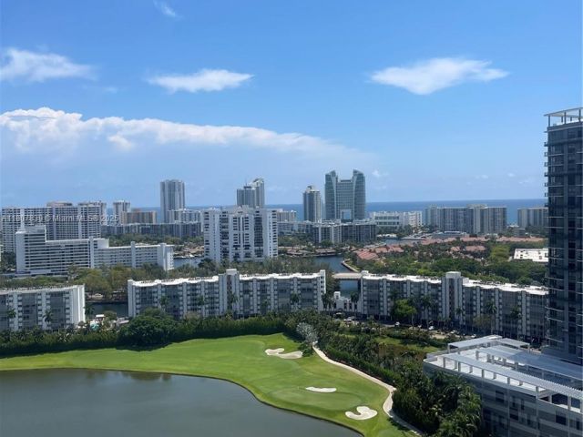 Apartment for rent  Unit #2305E - photo 6061345