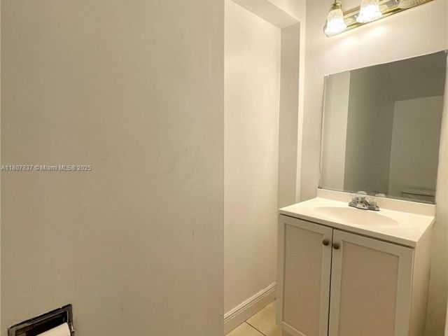 Home for rent at 10819 NW 51st Ln - photo 6065002