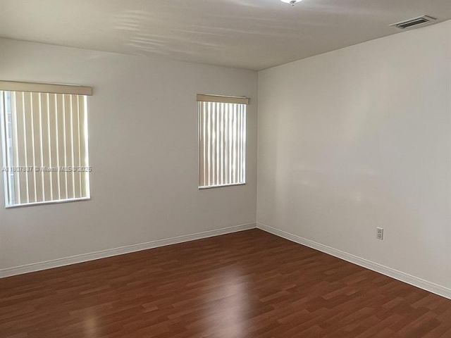 Home for rent at 10819 NW 51st Ln - photo 6134792