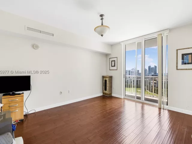 1-bedroom condo for sale in Hallandale Beach - 1755 E Hallandale Beach Blvd 1604E - MondialRealty