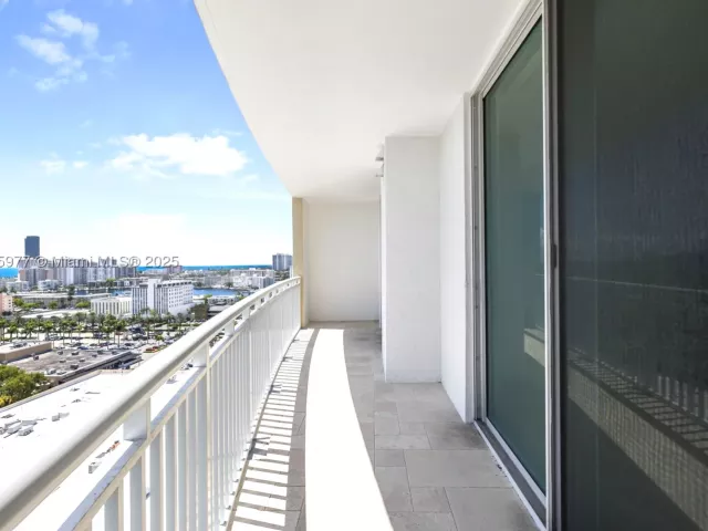 1-bedroom condo for sale in Hallandale Beach - 1755 E Hallandale Beach Blvd 1604E - MondialRealty