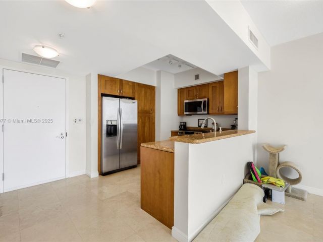 Apartment for sale  Unit #1604E - photo 6065435
