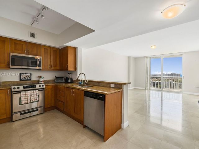 1-bedroom condo for sale in Hallandale Beach - 1755 E Hallandale Beach Blvd 1604E - MondialRealty