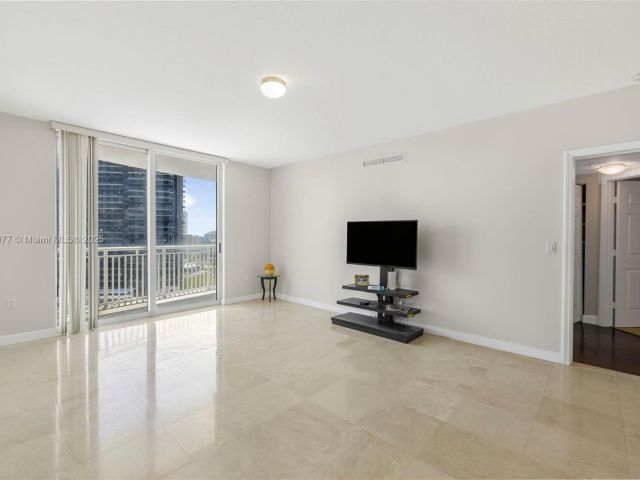 1-bedroom condo for sale in Hallandale Beach - 1755 E Hallandale Beach Blvd 1604E - MondialRealty