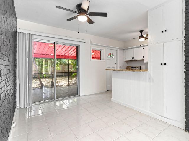 Home for rent at 713 NE 17th Terrace - photo 6359939