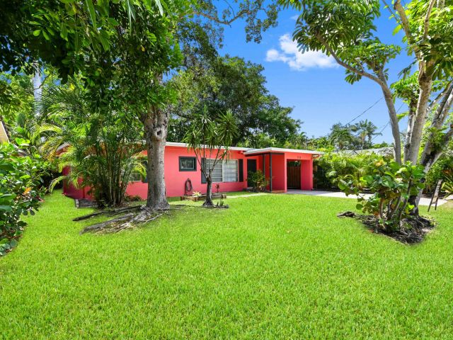 Home for rent at 713 NE 17th Terrace - photo 6359944