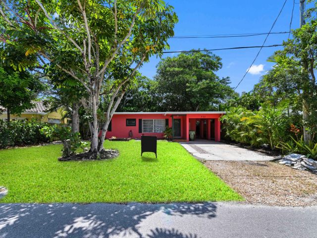 Home for rent at 713 NE 17th Terrace - photo 6359945