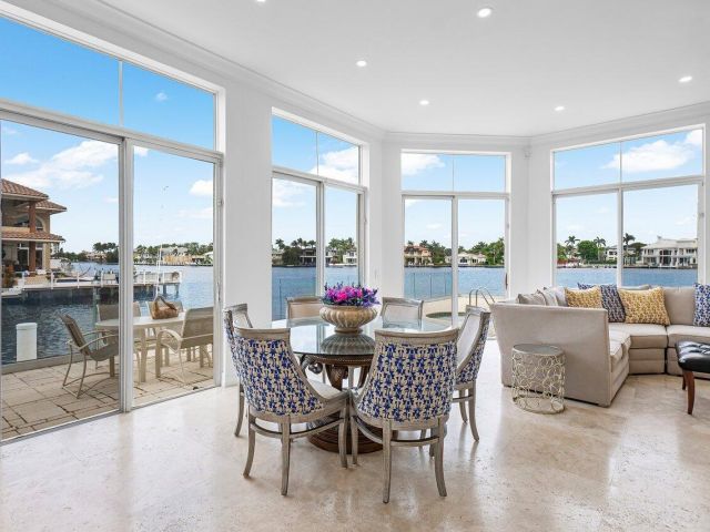 Home for sale at 713 SE 10th Street - photo 6062981