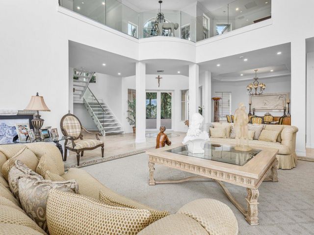 Home for sale at 713 SE 10th Street - photo 6062986