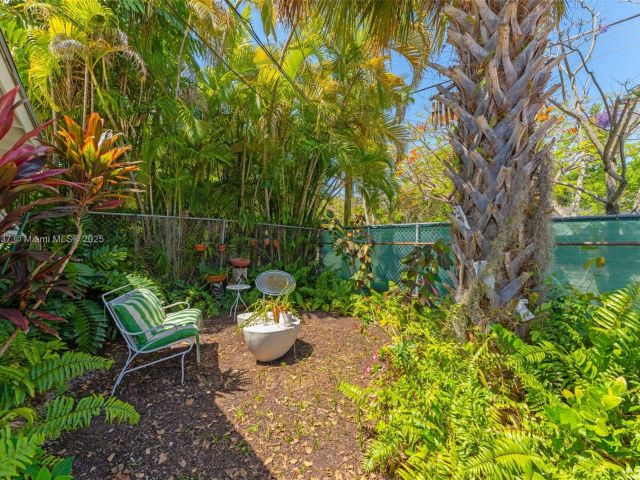 Home for sale at 1895 SW 25th St - photo 6119154