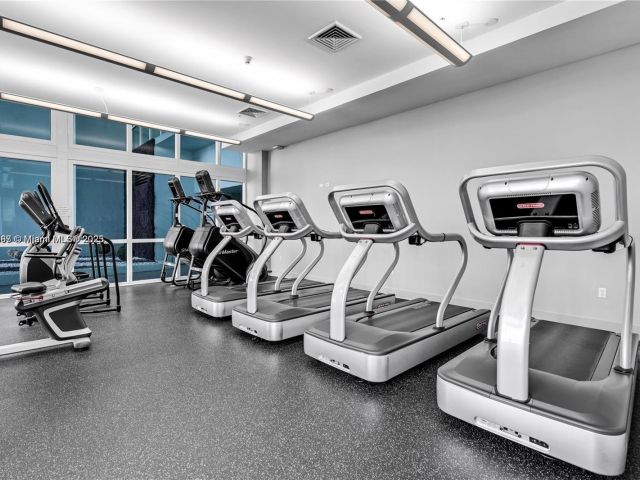 Apartment for rent  Unit #516 - photo 6066149