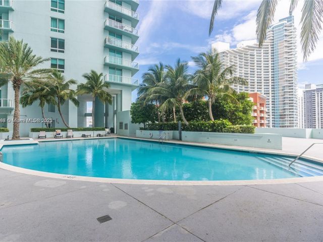 Apartment for rent  Unit #516 - photo 6066154