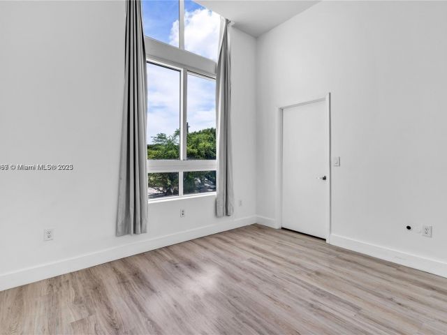 Apartment for rent  Unit #516 - photo 6066159