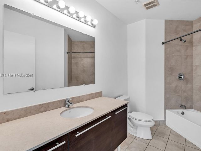 Apartment for rent  Unit #516 - photo 6066162