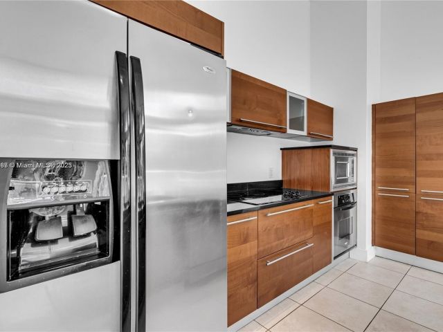 Apartment for rent  Unit #516 - photo 6066165