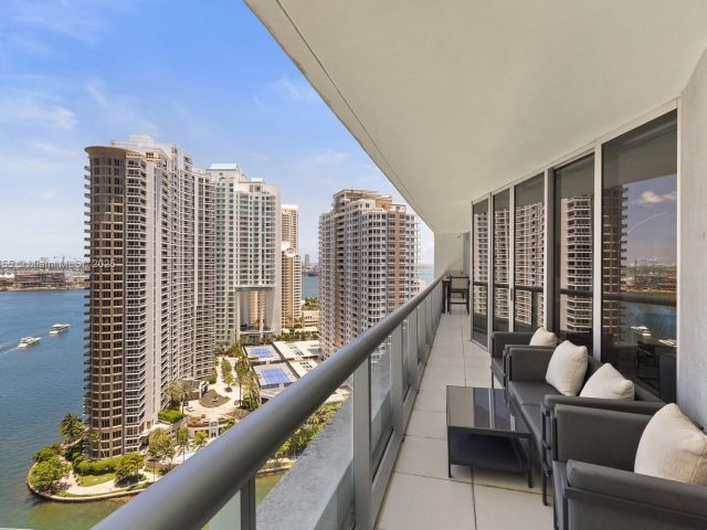 Apartment for sale  Unit #2304 - photo 6120279