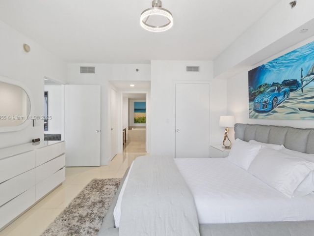 Apartment for sale  Unit #2304 - photo 6120290